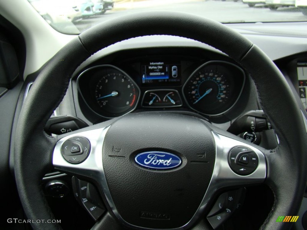 2012 Focus Titanium 5-Door - Blue Candy Metallic / Charcoal Black Leather photo #19