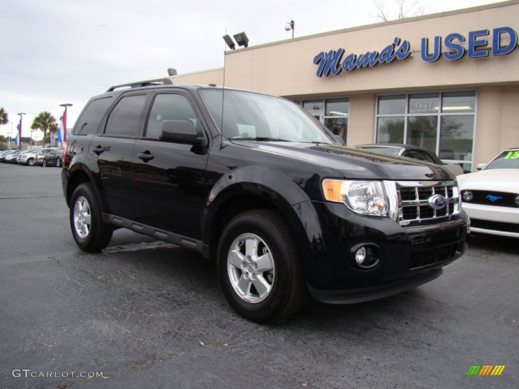2011 Escape XLT - Tuxedo Black Metallic / Charcoal Black photo #2