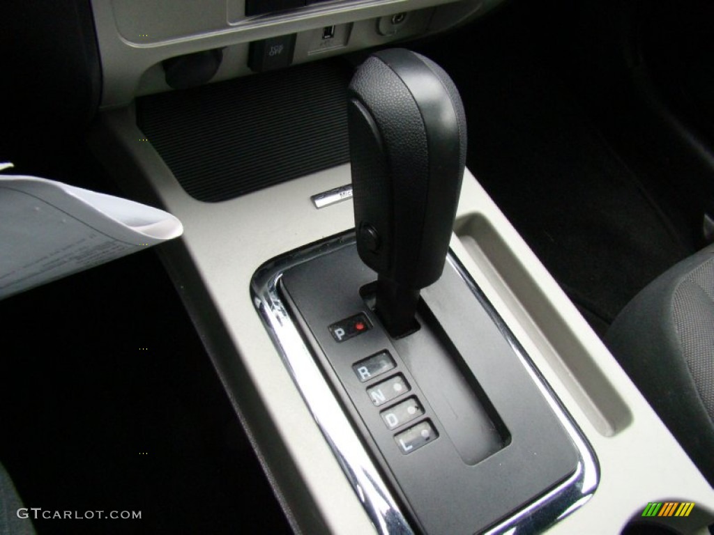 2011 Escape XLT - Tuxedo Black Metallic / Charcoal Black photo #18