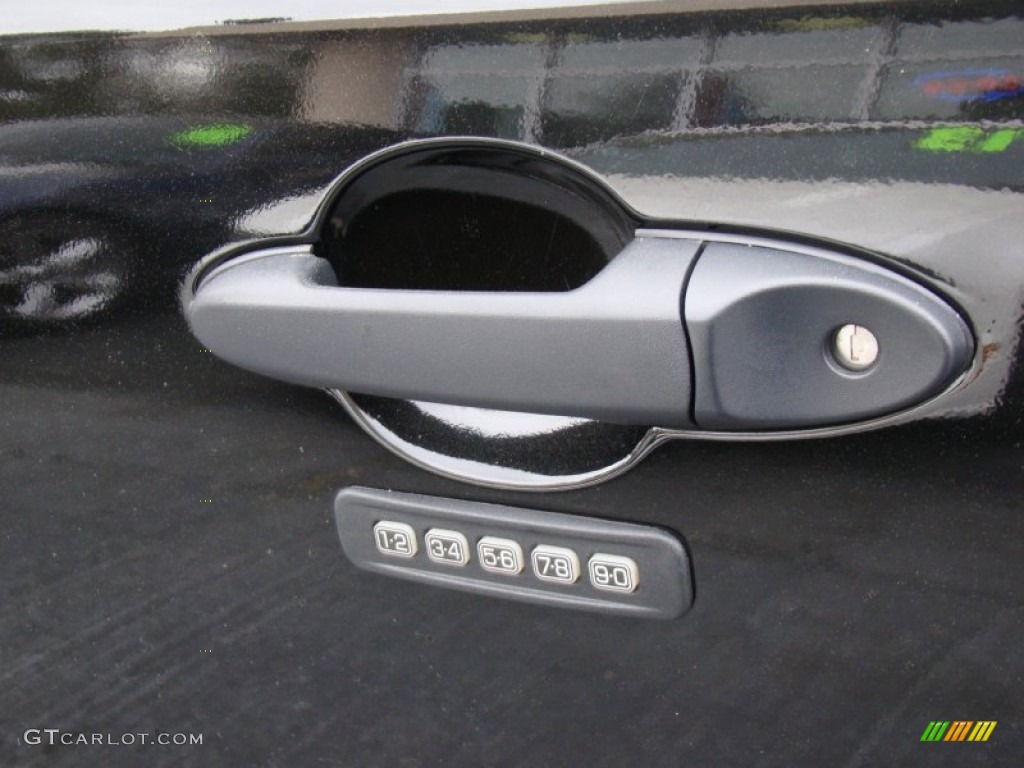 2011 Escape XLT - Tuxedo Black Metallic / Charcoal Black photo #32