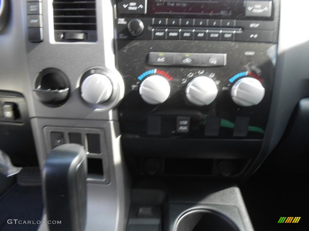 2013 Tundra TSS CrewMax - Super White / Black photo #29