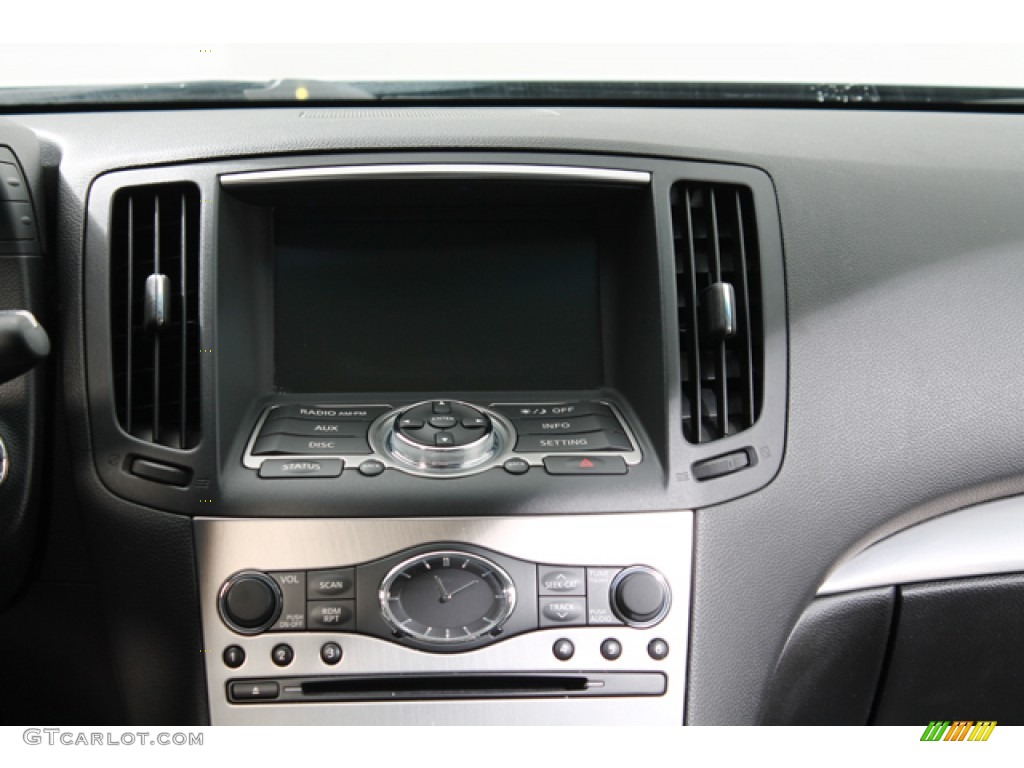2011 Infiniti G 37 x AWD Sedan Controls Photo #77981933