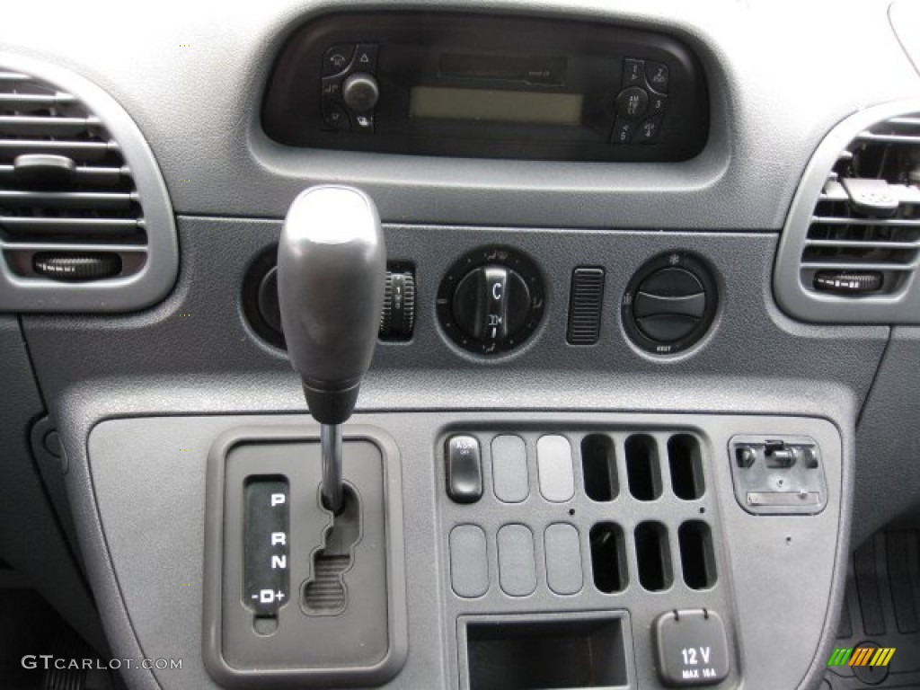 2006 Dodge Sprinter Van 3500 High Roof Cargo Controls Photo #77982057
