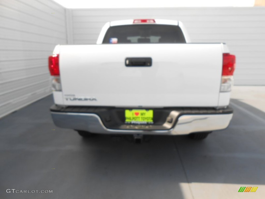 2013 Tundra CrewMax - Super White / Graphite photo #5