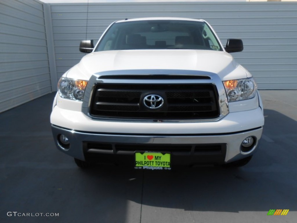 2013 Tundra CrewMax - Super White / Graphite photo #10