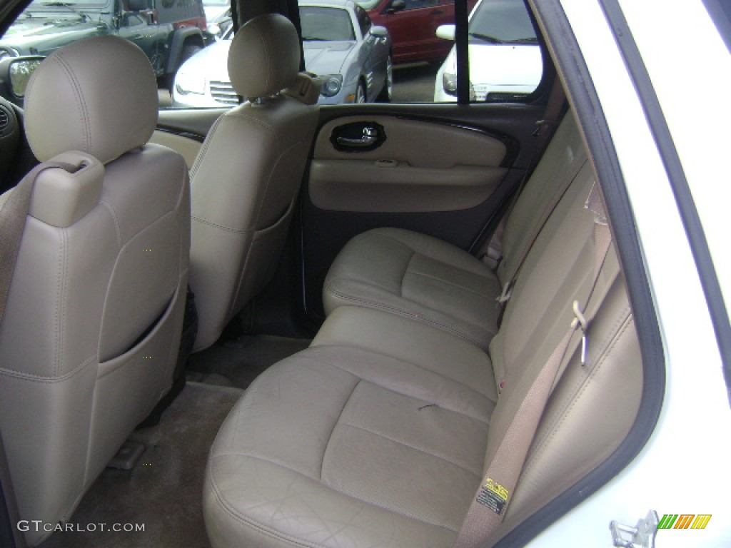 2005 Rainier CXL AWD - Frost White / Cashmere photo #5