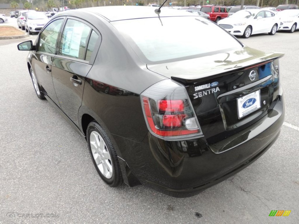 2012 Sentra 2.0 SR - Espresso Black / Charcoal photo #15