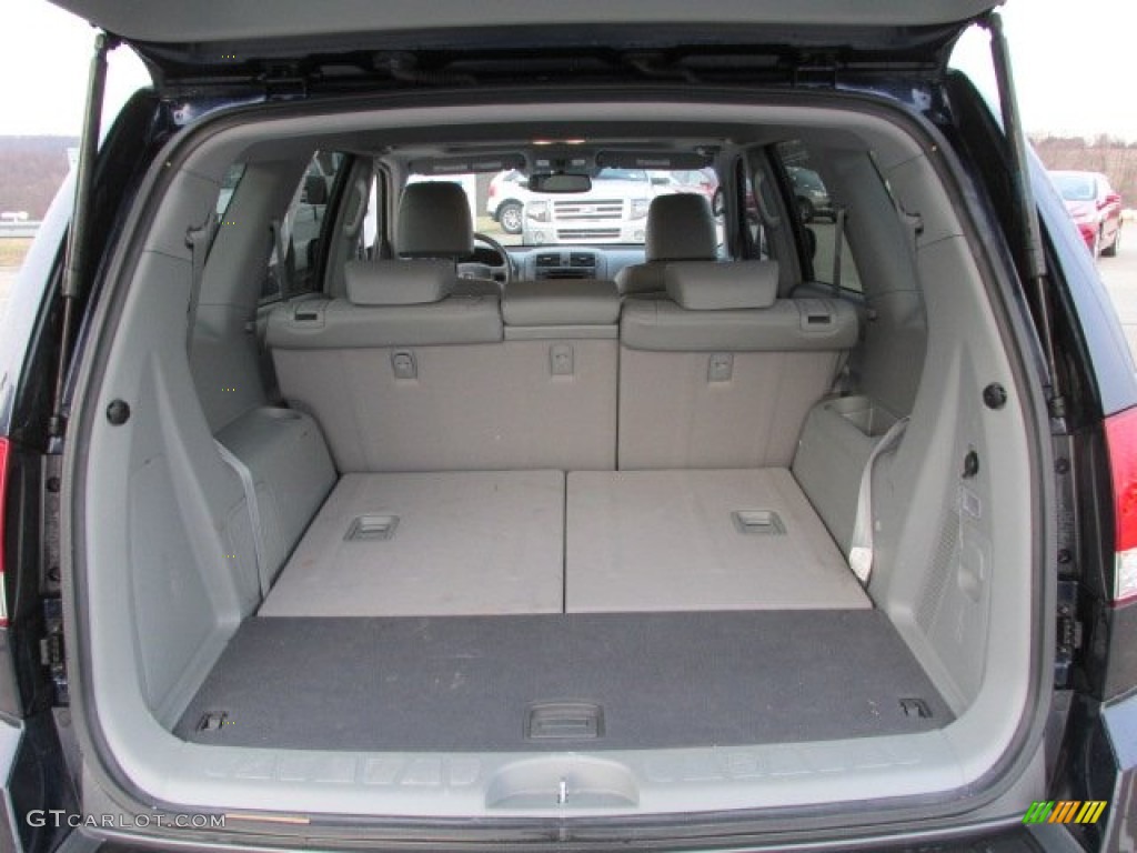 2009 Kia Borrego EX V6 4x4 Trunk Photos