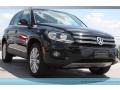Deep Black Metallic - Tiguan SE Photo No. 2