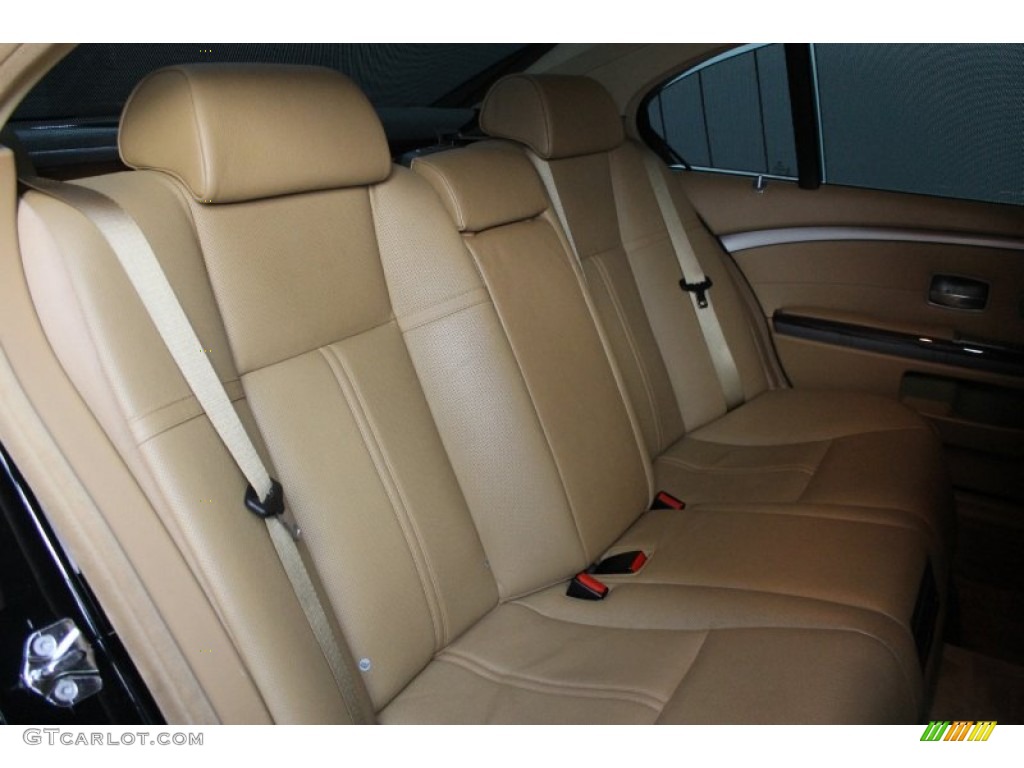 2007 BMW 7 Series 750i Sedan Rear Seat Photo #77994563