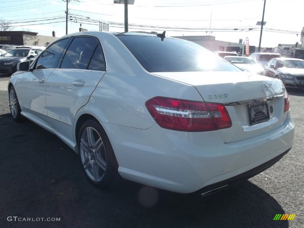2010 E 350 4Matic Sedan - Arctic White / Black photo #3