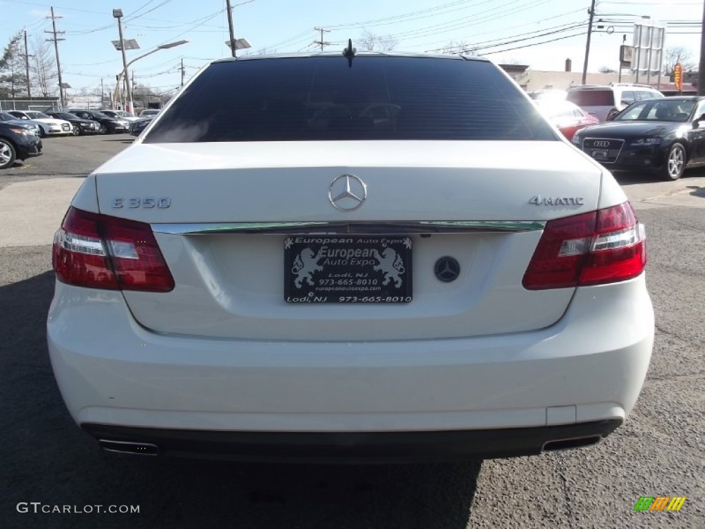 2010 E 350 4Matic Sedan - Arctic White / Black photo #5