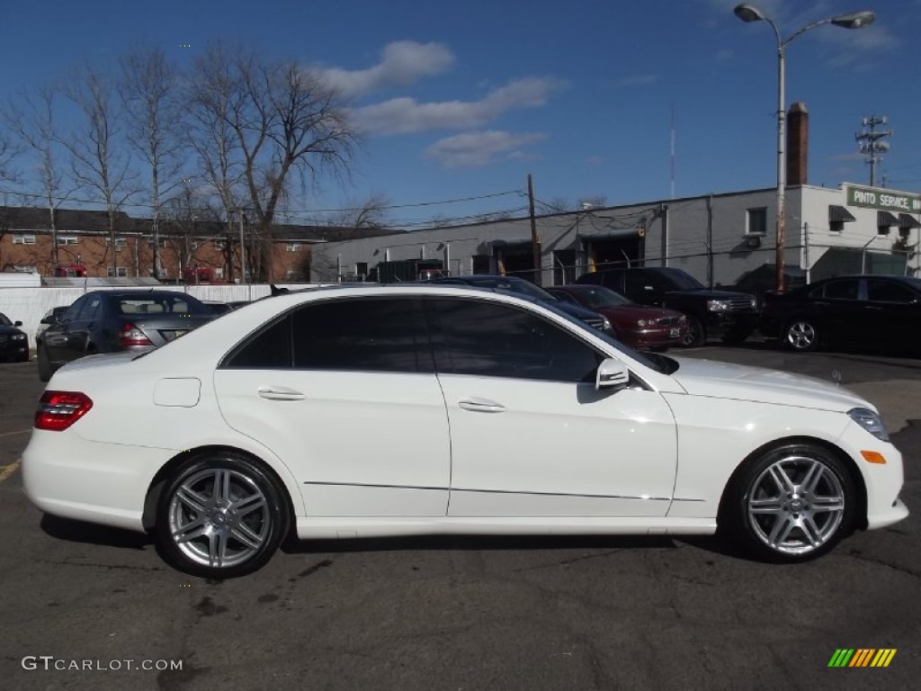 2010 E 350 4Matic Sedan - Arctic White / Black photo #6