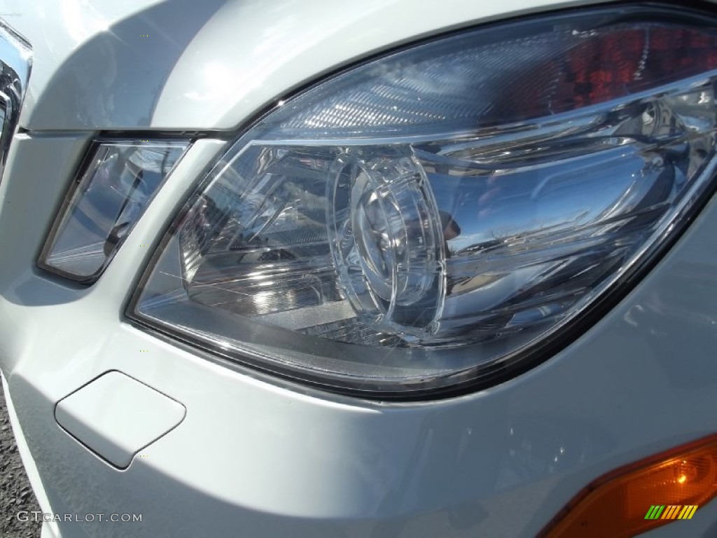 2010 E 350 4Matic Sedan - Arctic White / Black photo #8