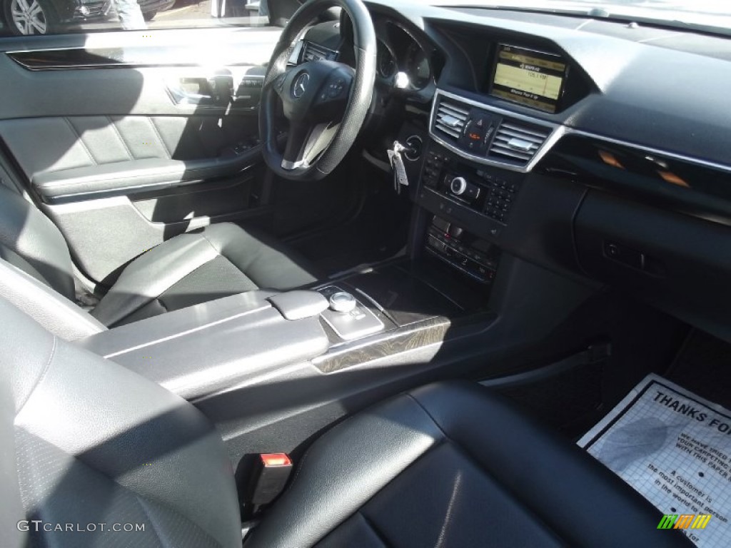 2010 E 350 4Matic Sedan - Arctic White / Black photo #19