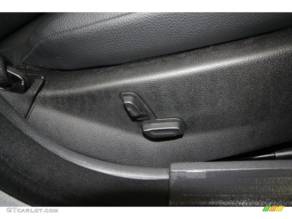 2008 Mercedes-Benz C 300 Sport Controls Photo #77995447