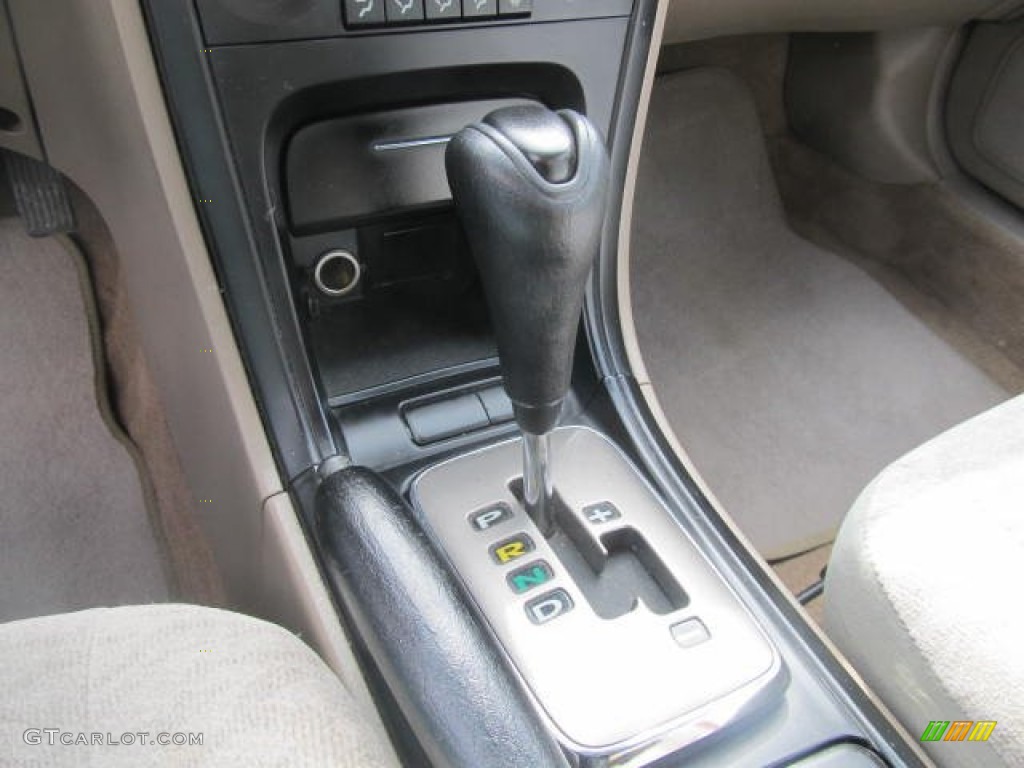 2005 Kia Optima LX Transmission Photos