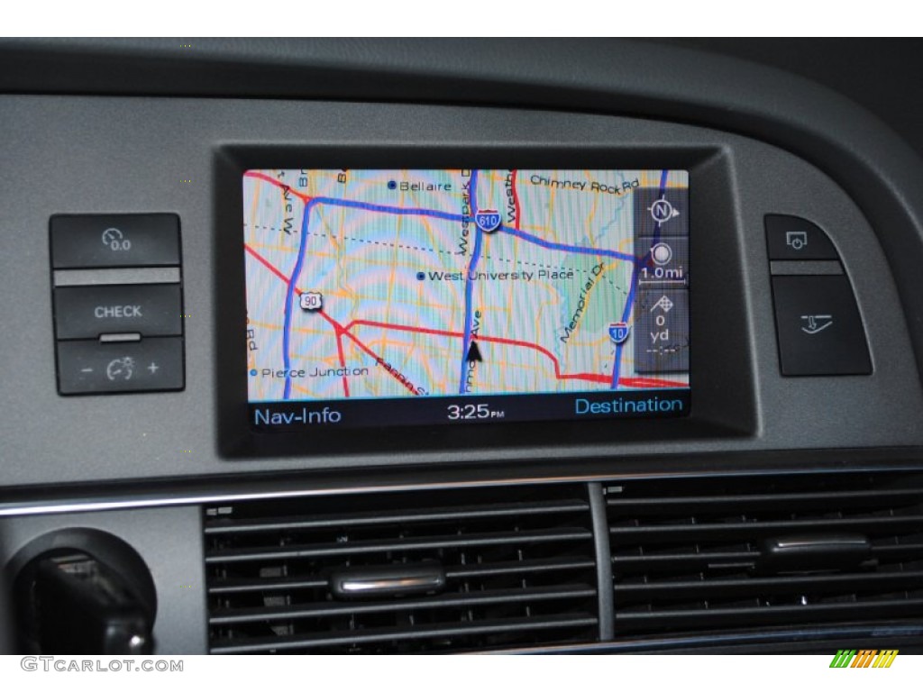 2005 Audi A6 4.2 quattro Sedan Navigation Photos