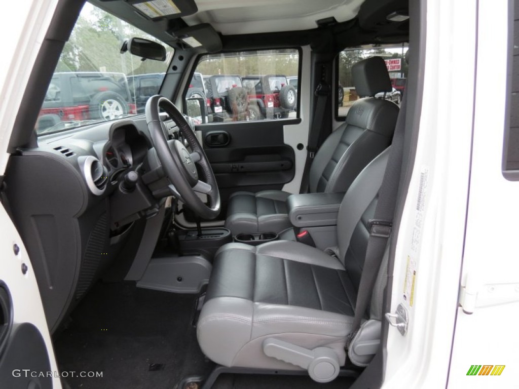 Dark Slate Gray/Medium Slate Gray Interior 2010 Jeep Wrangler Unlimited Sahara 4x4 Photo #77999438