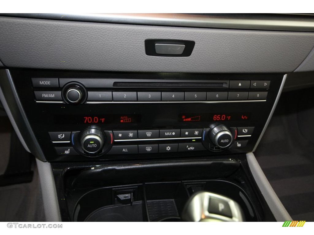 2010 BMW 5 Series 535i Gran Turismo Controls Photo #78002315
