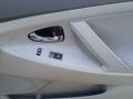 Super White - Camry LE Photo No. 26