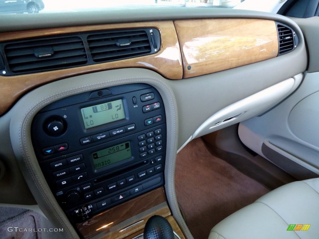 2003 Jaguar S-Type 3.0 Ivory Dashboard Photo #78002674