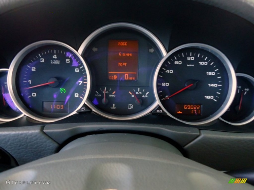 2004 Porsche Cayenne S Gauges Photo #78005705