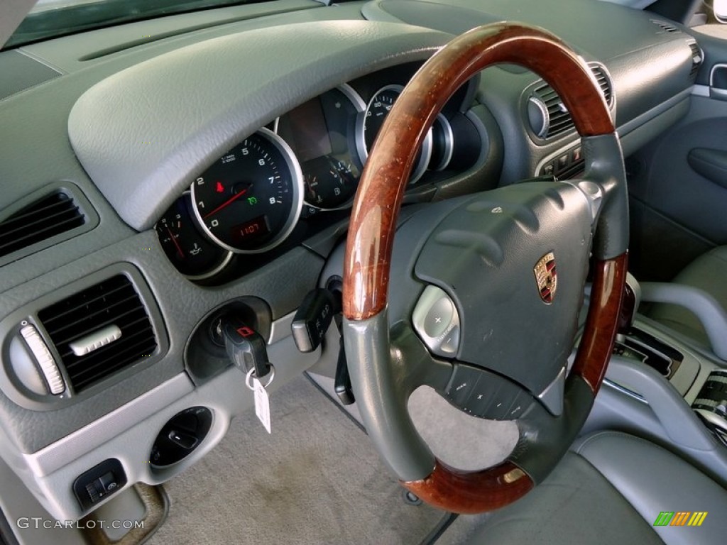 2004 Porsche Cayenne S Steering Wheel Photos
