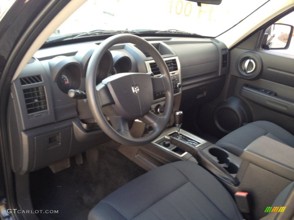 Dark Slate Gray Interior 2011 Dodge Nitro Heat 4x4 Photo #78007745