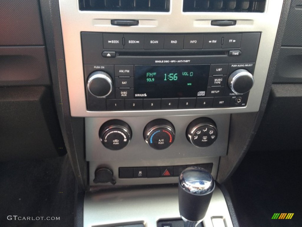 2011 Dodge Nitro Heat 4x4 Controls Photo #78007847
