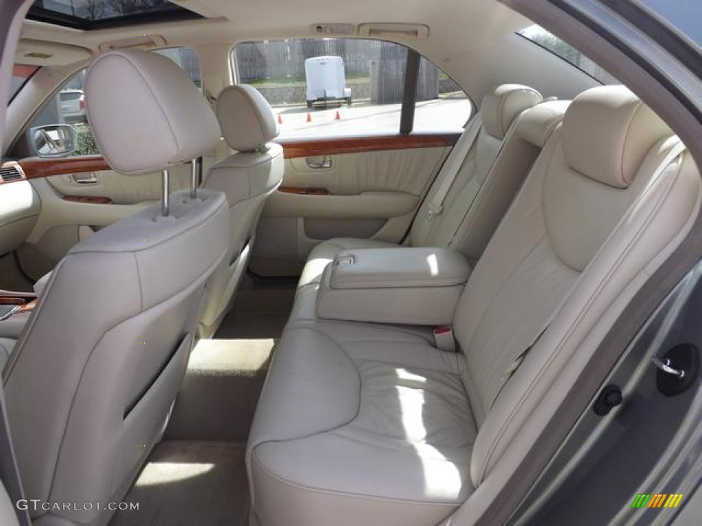 2001 Lexus LS 430 Rear Seat Photos