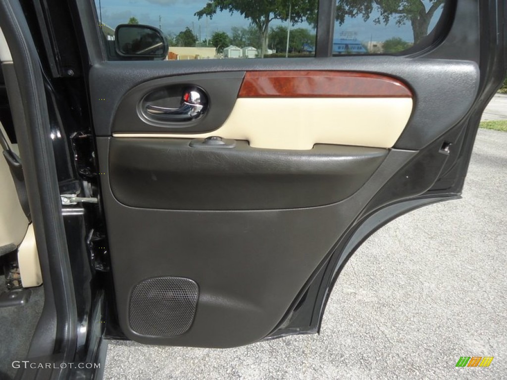 2007 Saab 9-7X 5.3i Desert Sand Door Panel Photo #78012428