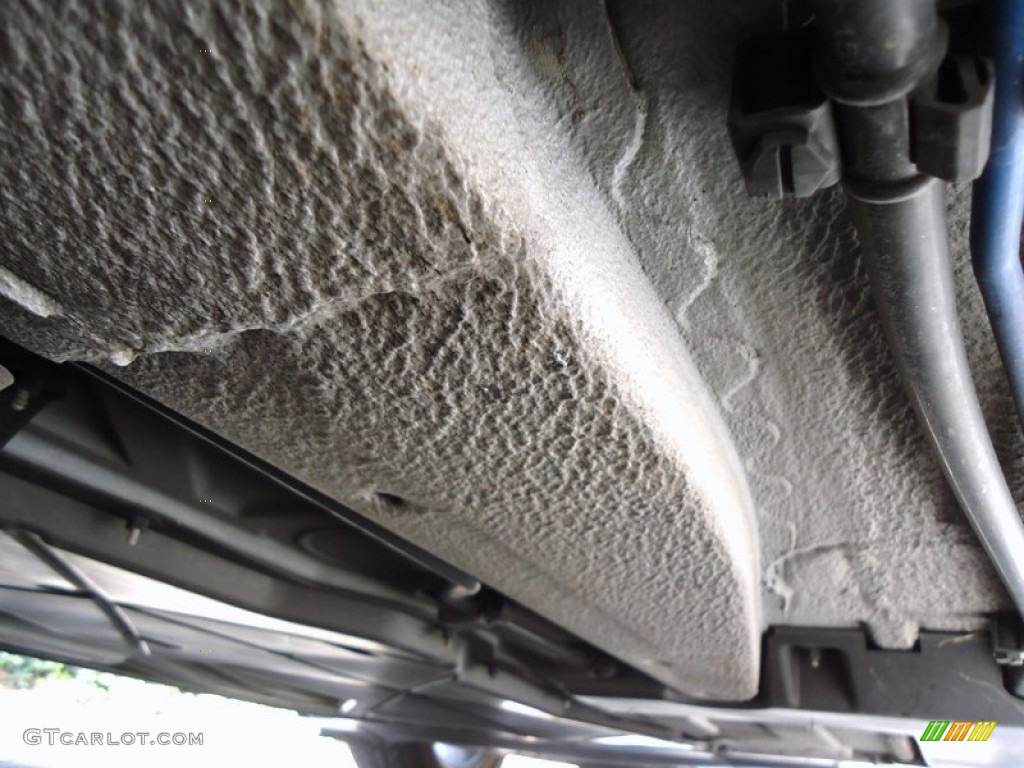 2000 Porsche Boxster Standard Boxster Model Undercarriage Photo #78013085
