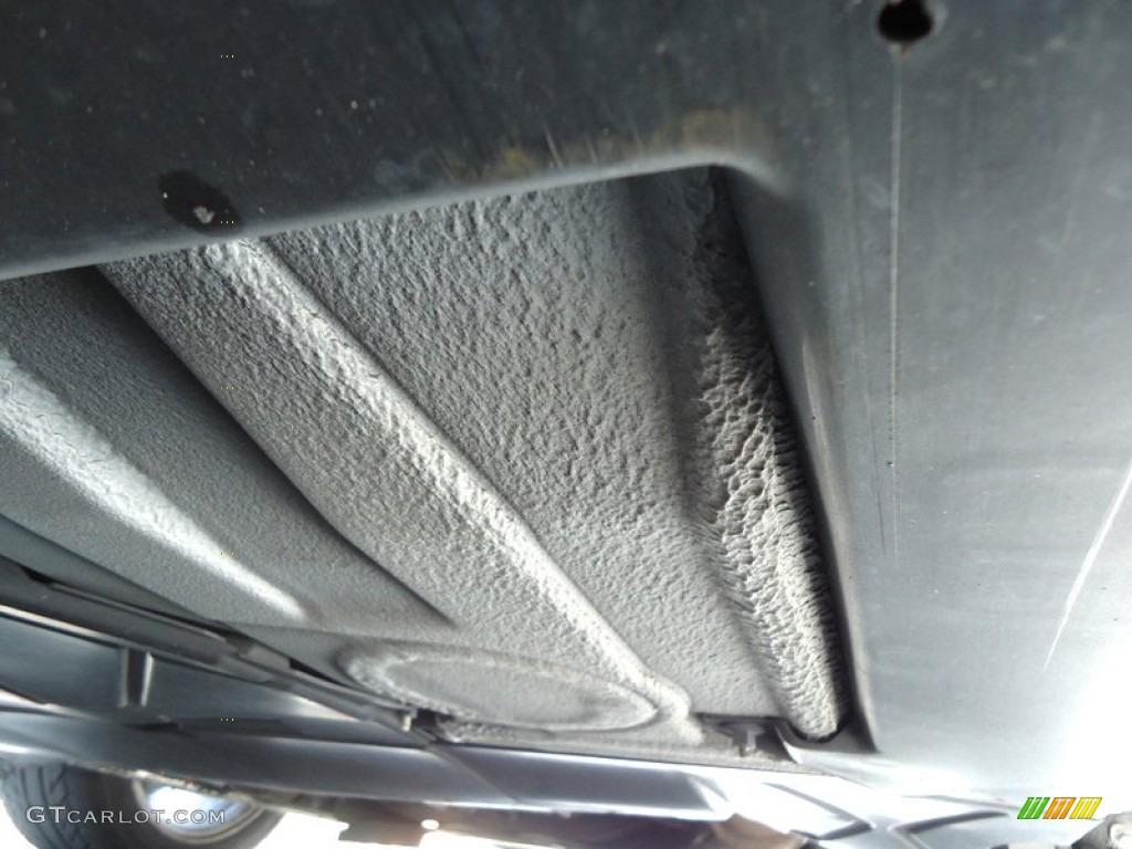 2000 Porsche Boxster Standard Boxster Model Undercarriage Photo #78013094