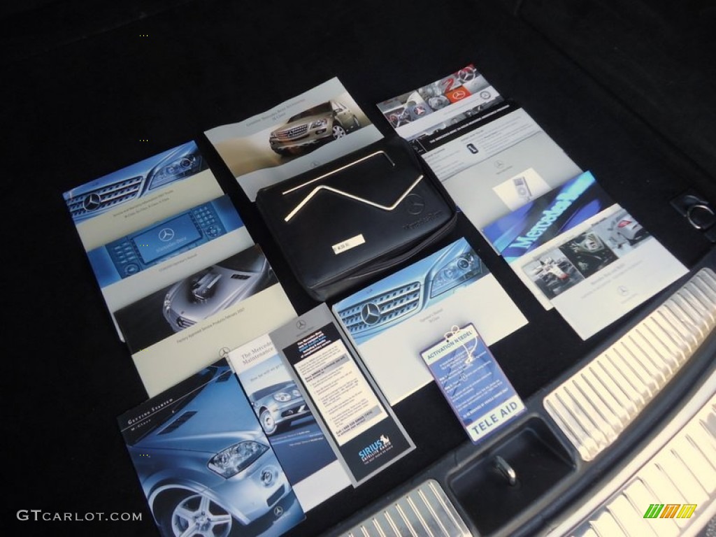 2007 Mercedes-Benz ML 350 4Matic Books/Manuals Photos