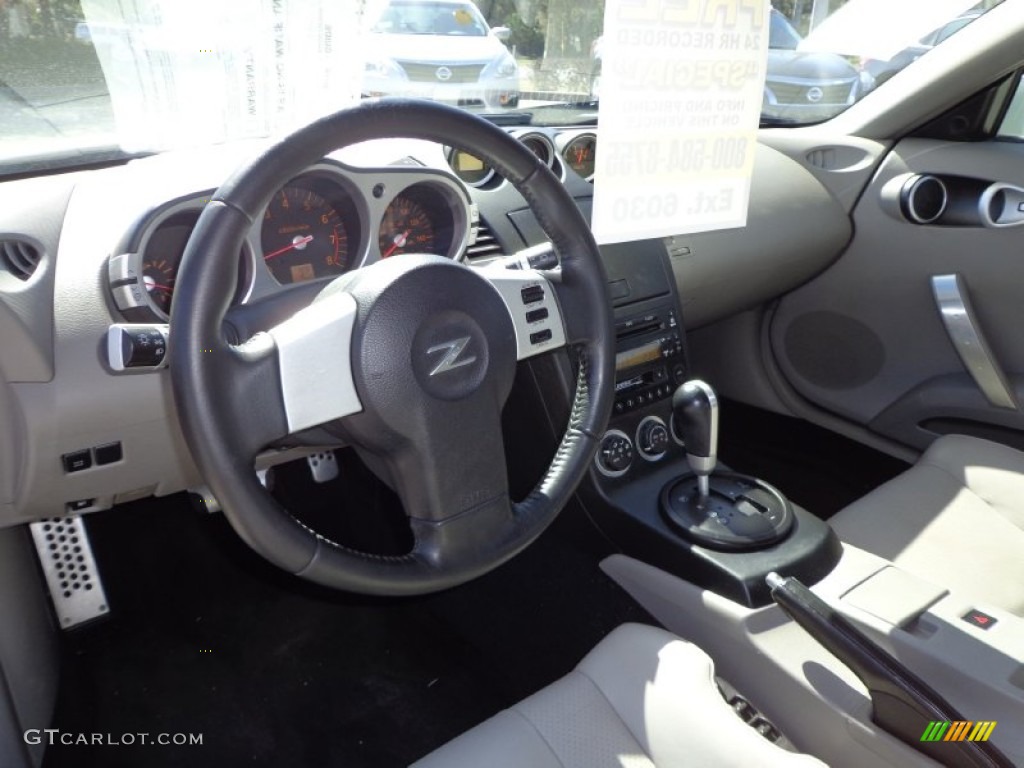 2004 Nissan 350Z Touring Coupe Steering Wheel Photos