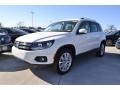 Candy White - Tiguan SE Photo No. 1