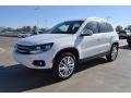 Candy White - Tiguan SE Photo No. 1