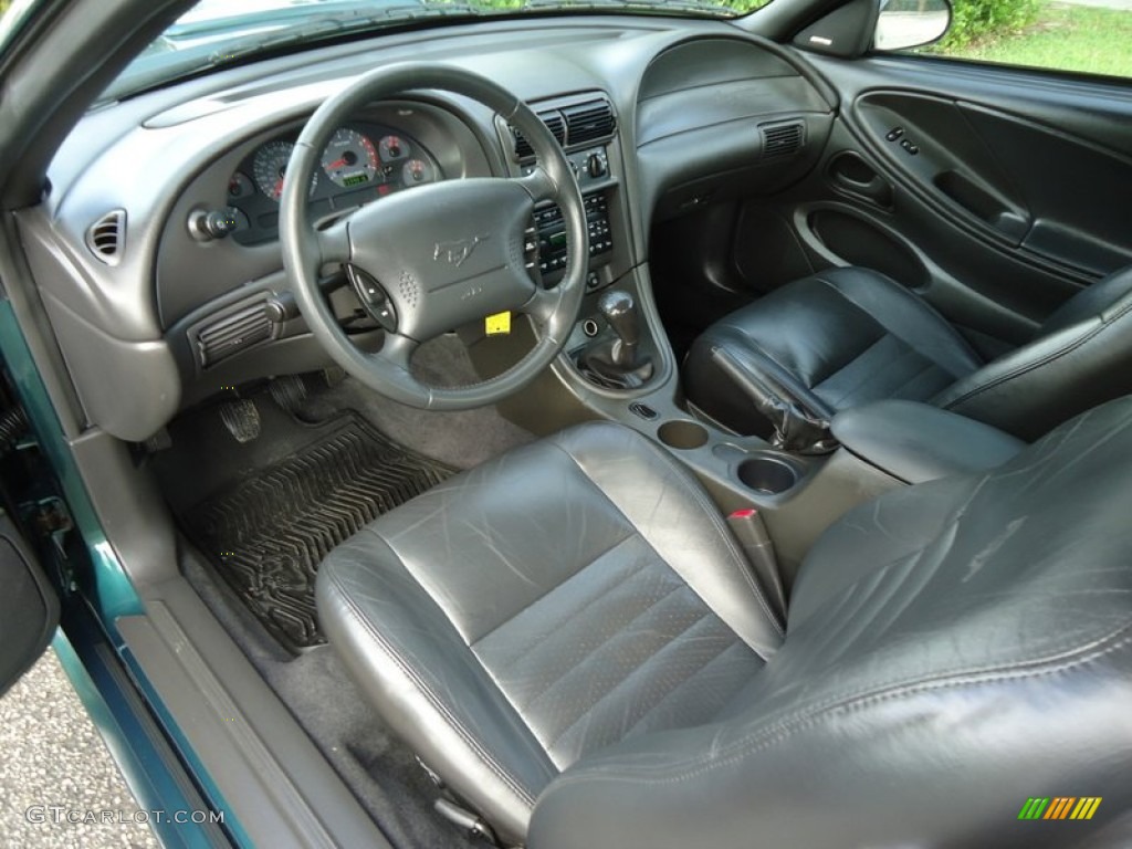 Dark Charcoal Interior 2002 Ford Mustang GT Coupe Photo #78018746