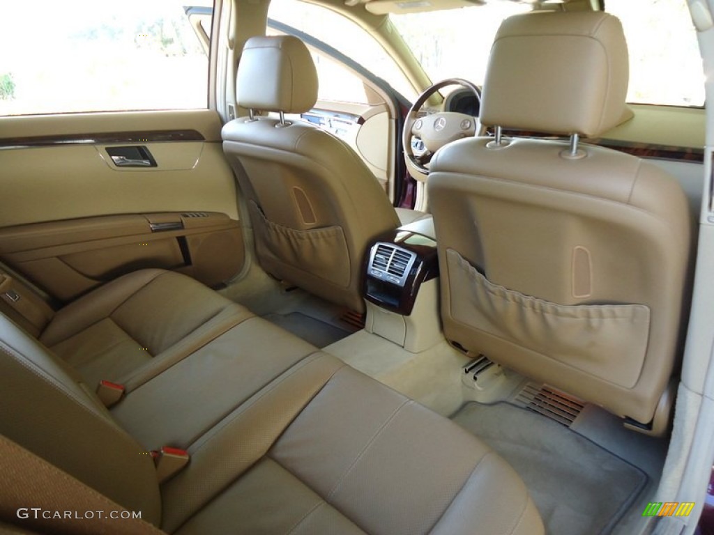 2007 Mercedes-Benz S 550 Sedan Rear Seat Photo #78020183