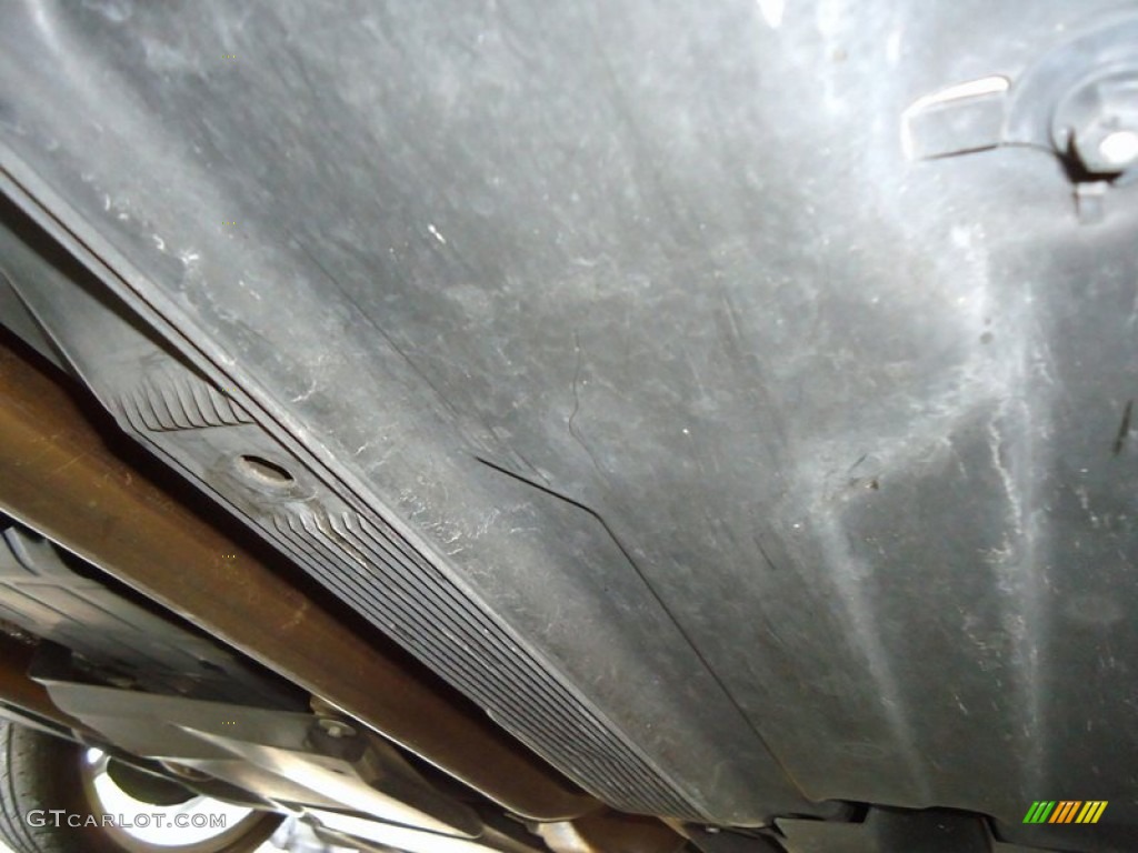 2009 Mercedes-Benz C 300 Sport Undercarriage Photos