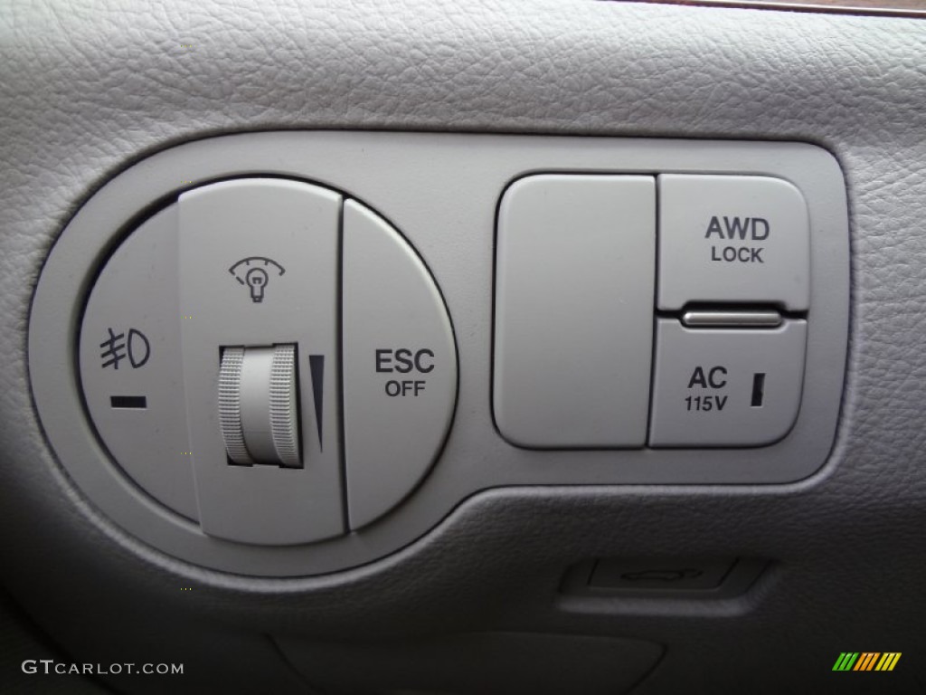 2009 Hyundai Veracruz Limited AWD Controls Photo #78021165