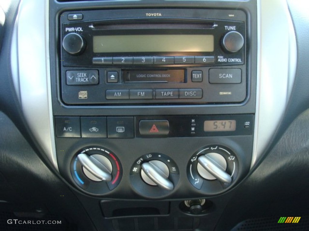 2004 RAV4 4WD - Titanium Metallic / Dark Charcoal photo #11