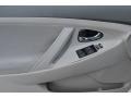 Super White - Camry LE Photo No. 8