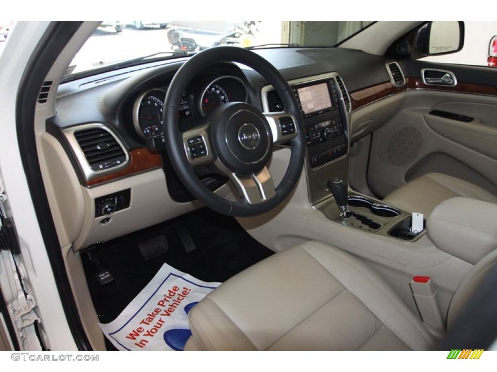 Black/Light Frost Beige Interior 2011 Jeep Grand Cherokee Limited Photo #78024030