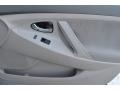 Super White - Camry LE Photo No. 17