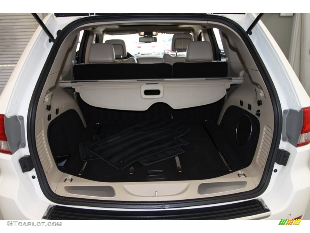 2011 Jeep Grand Cherokee Limited Trunk Photo #78024615