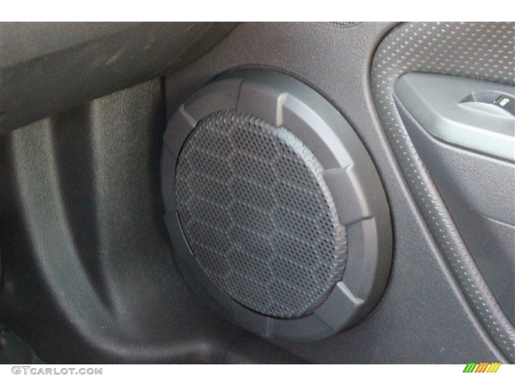 2008 Ford Mustang Shelby GT Coupe Audio System Photos