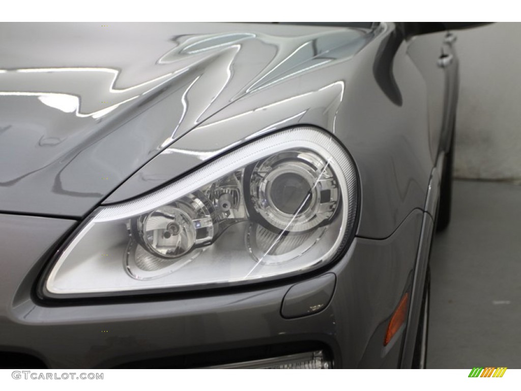 2008 Porsche Cayenne Turbo Headlight Photo #78024975