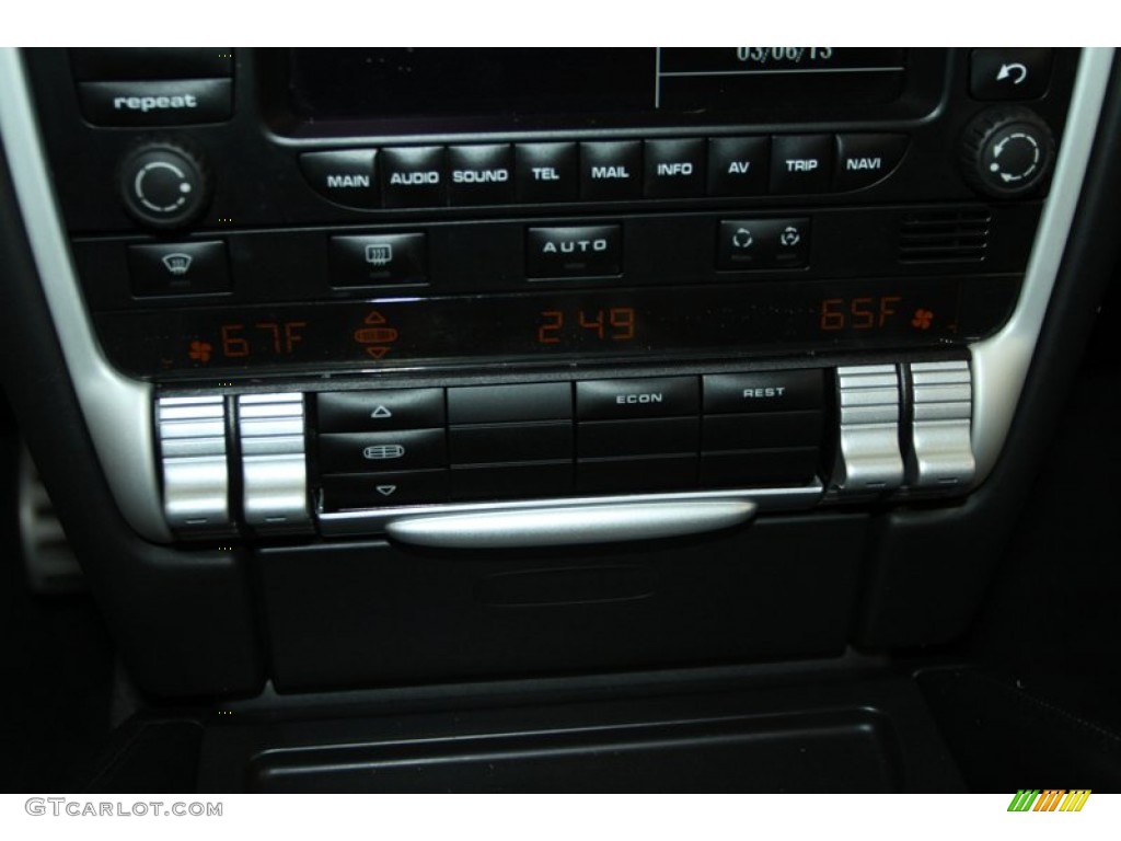 2008 Porsche Cayenne Turbo Controls Photo #78025542